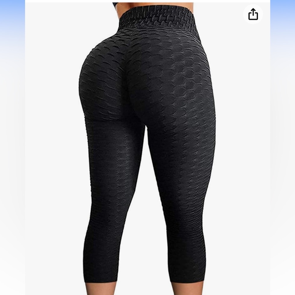 Til Tok leggings.  Black.